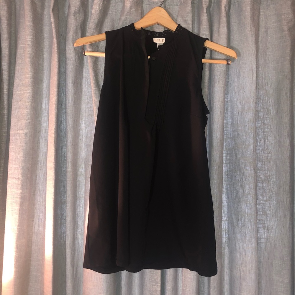 A NEW DAY (TG BRAND)|BLACK SLEEVELESS BLOUSE|XS